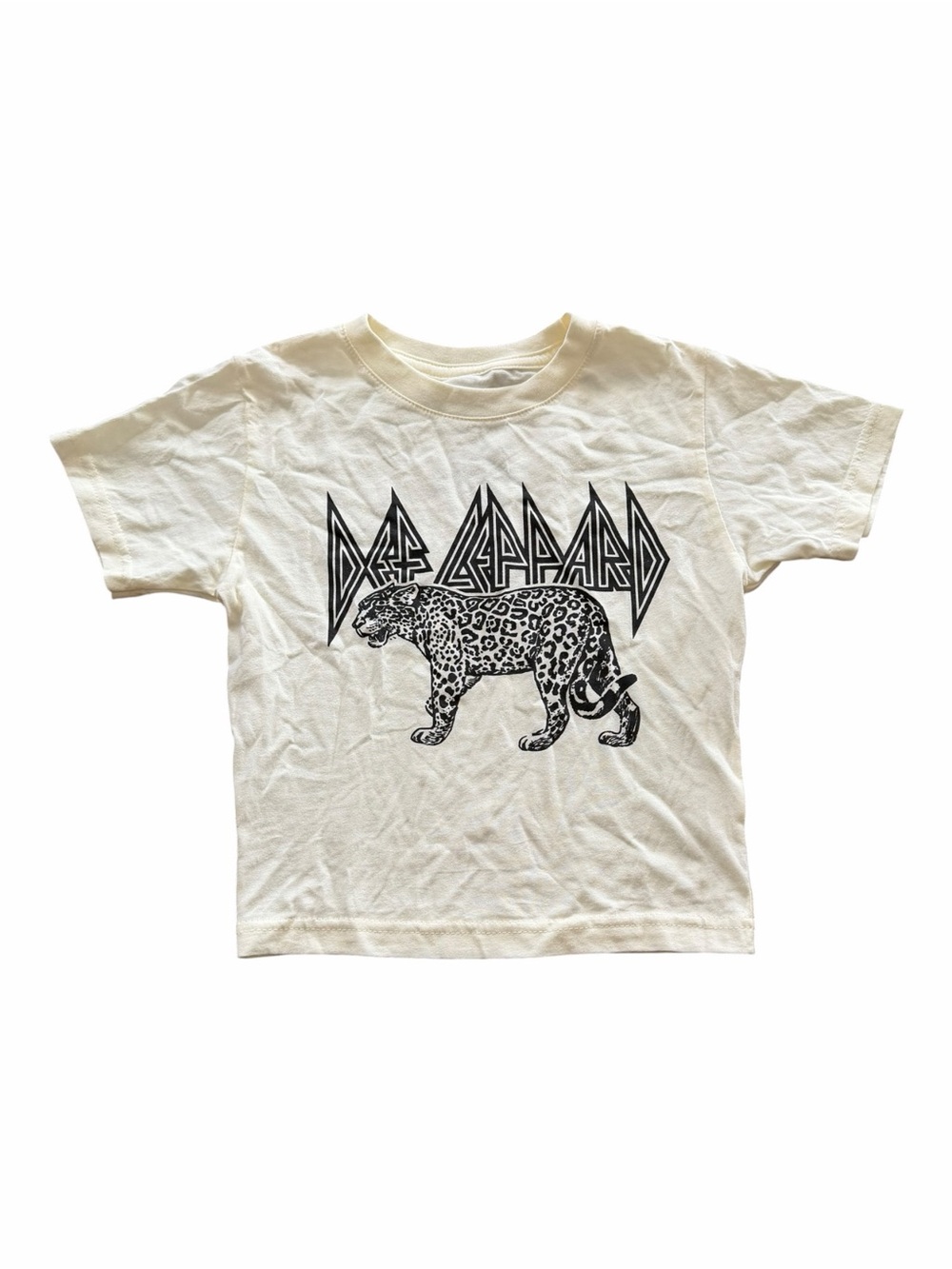 Def Leppard Cream Leopard Cropped Graphic Tee S